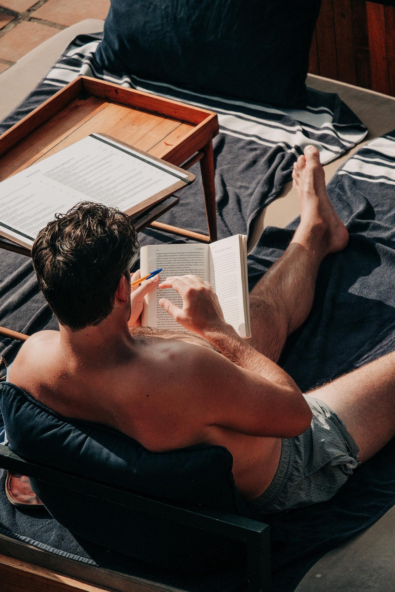 Böcker och ljudböcker för kommande resor