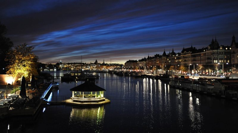 7 Takbarer i Stockholm – De bästa äkta utsikterna och drinkarna över staden.